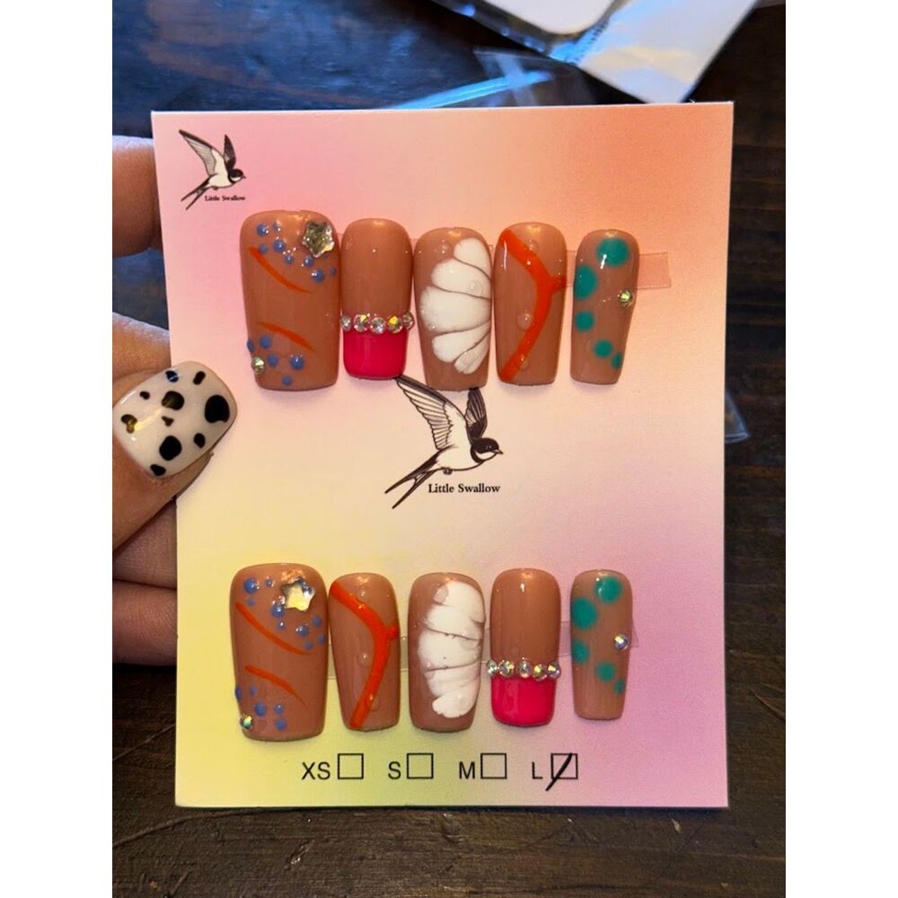 Retro Floral Square Press On Nails Size Large